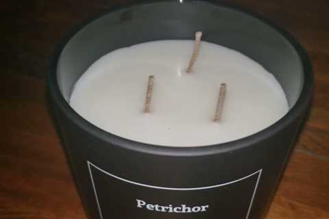 GOOD-VALUE GOOD-SMELL? Cendaz Petrichor Scented Soy Candle Review Unboxing Demo