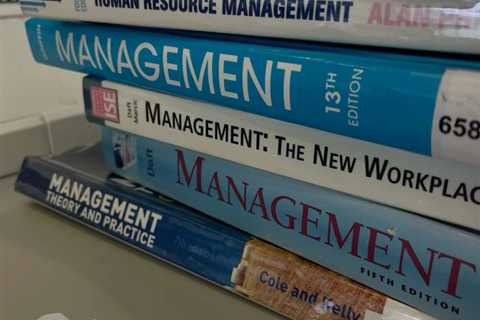 #college #books #business #businesswoman #school #aesthetic #aestheticstudy#management #degree